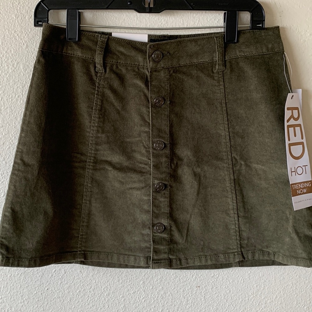 Celebrity Pink olive corduroy skirt